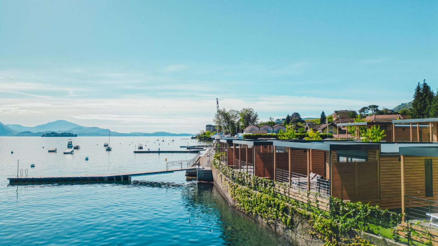 Lago Maggiore Bay Baveno Bagian luar foto