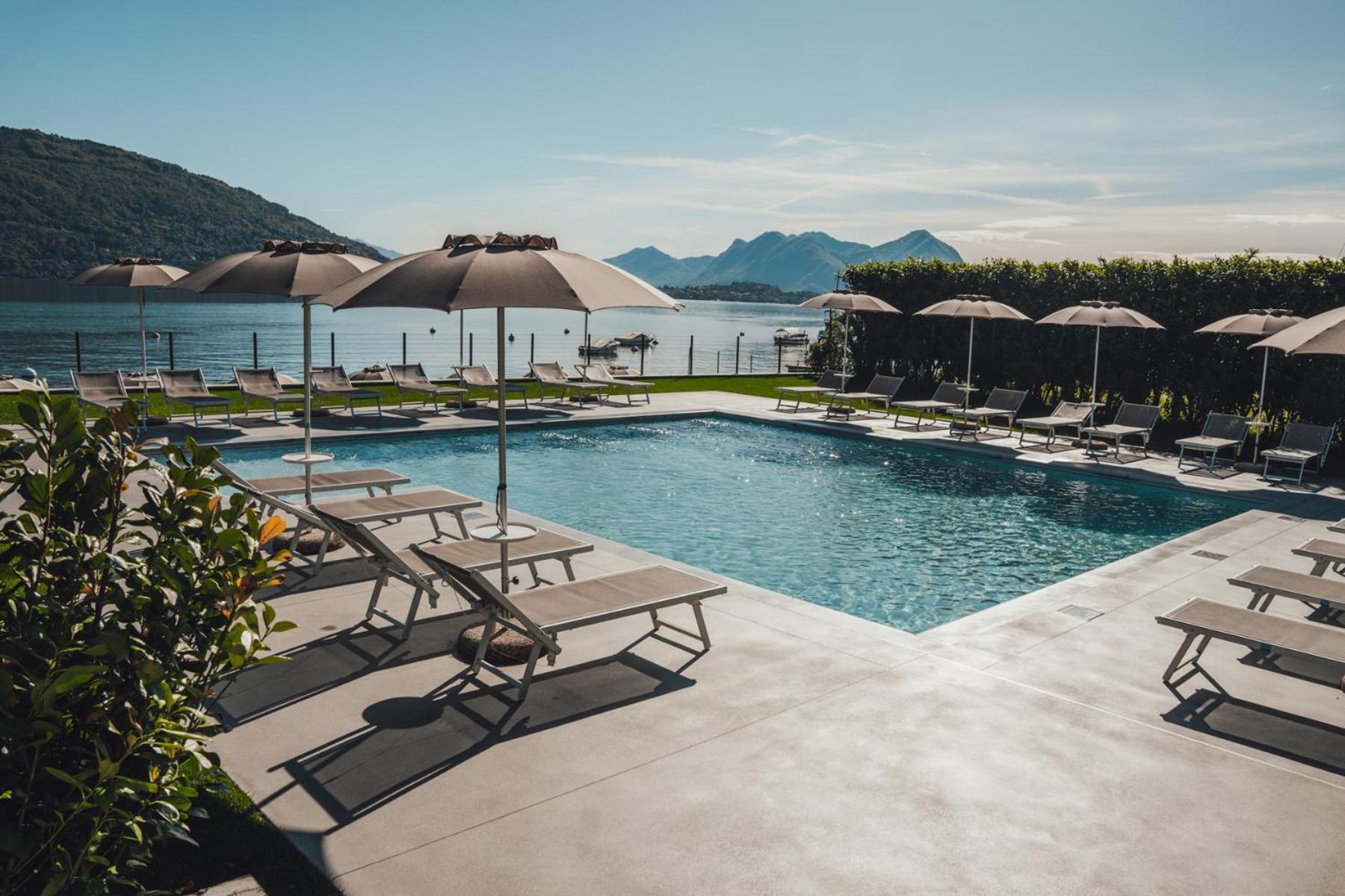 Lago Maggiore Bay Baveno Bagian luar foto