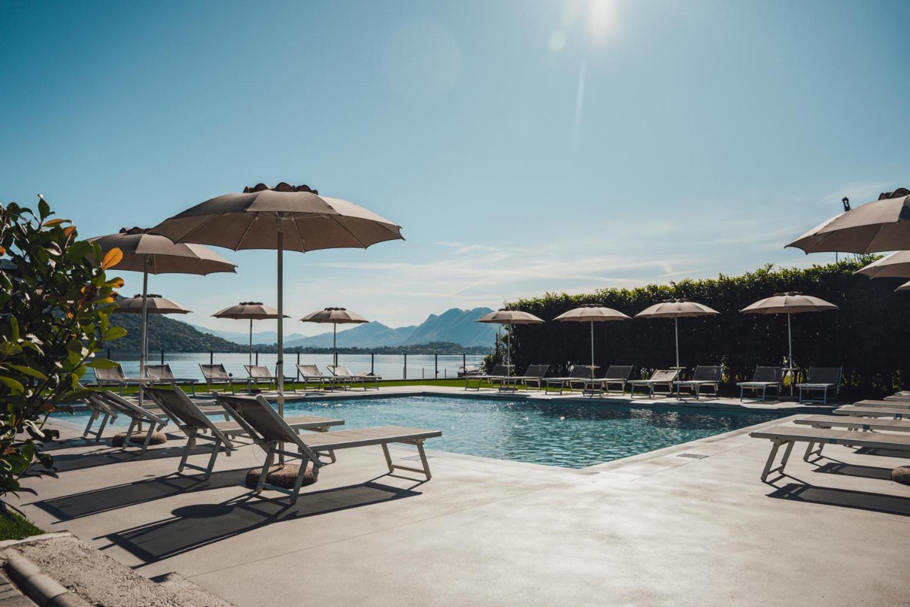 Lago Maggiore Bay Baveno Bagian luar foto