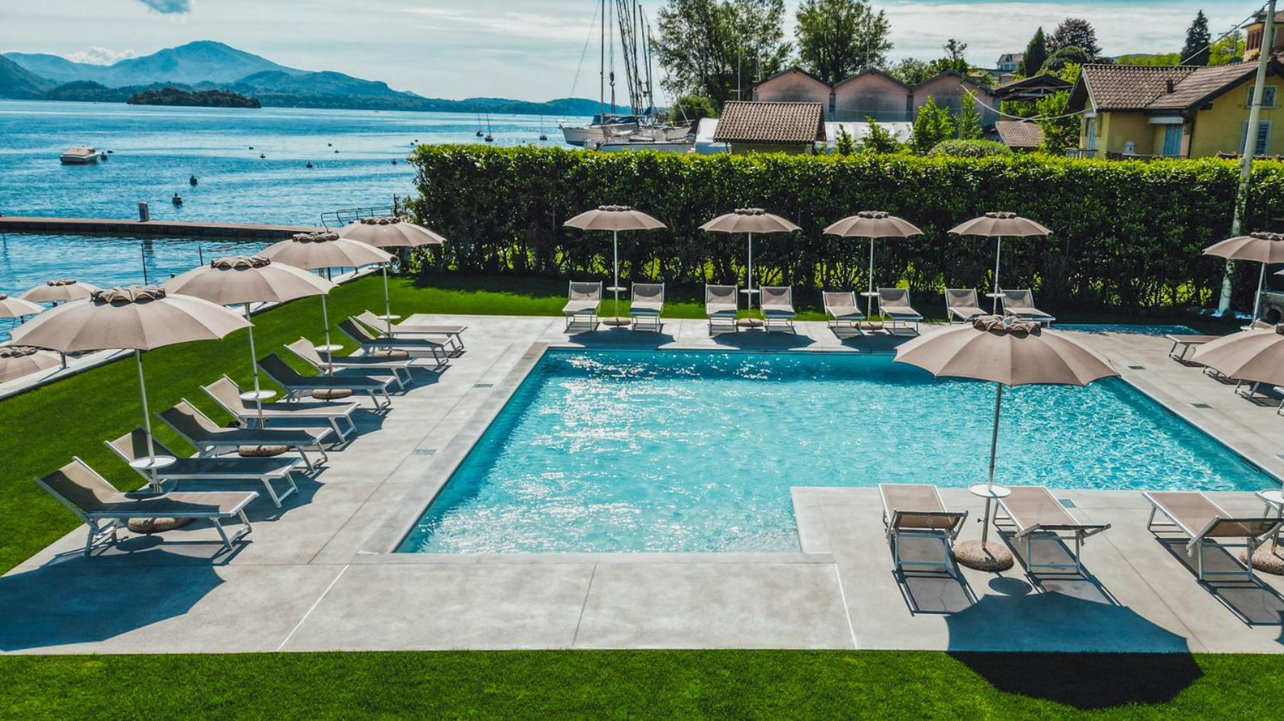 Lago Maggiore Bay Baveno Bagian luar foto